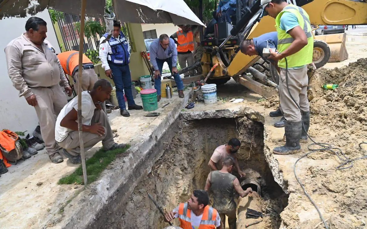 Trabajos de Comapa en la colonia Aurora de Tampico Alejandro del Ángel (1)